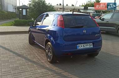 Хэтчбек Fiat Grande Punto 2009 в 