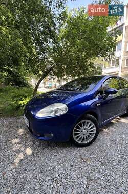 Хэтчбек Fiat Grande Punto 2007 в 