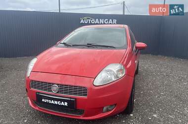 Хэтчбек Fiat Grande Punto 2010 в Киеве
