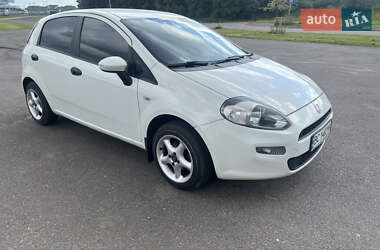 Хэтчбек Fiat Grande Punto 2012 в 