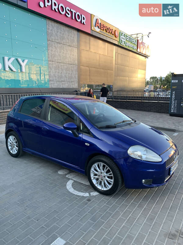 Хэтчбек Fiat Grande Punto 2008 в Киеве