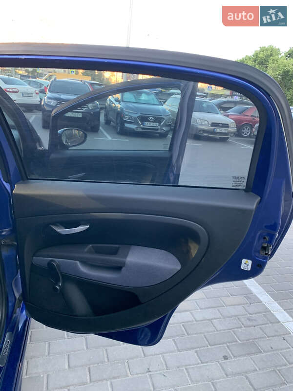 Хэтчбек Fiat Grande Punto 2008 в Киеве
