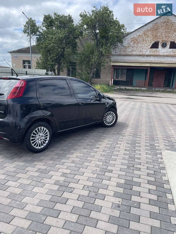 Хэтчбек Fiat Grande Punto 2009 в Харькове фото 8 Хэтчбек Fiat Grande Punto 2009 в Харькове