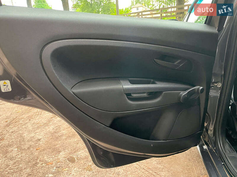 Хэтчбек Fiat Grande Punto 2011 в Киеве