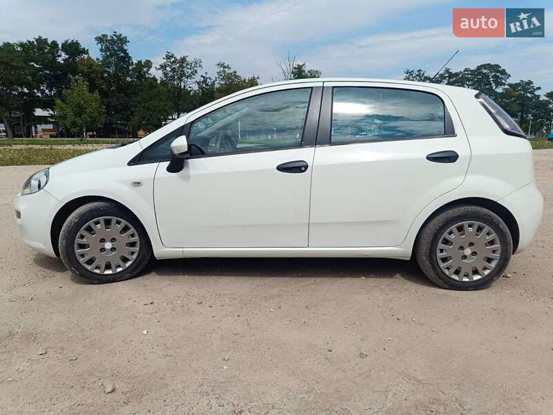 Хетчбек Fiat Grande Punto 2012 в Тернополі