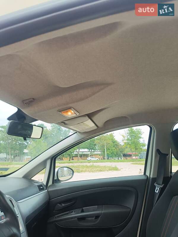 Хетчбек Fiat Grande Punto 2012 в Тернополі