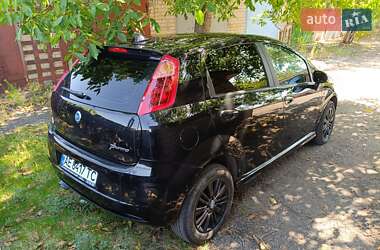 Хэтчбек Fiat Grande Punto 2006 в 