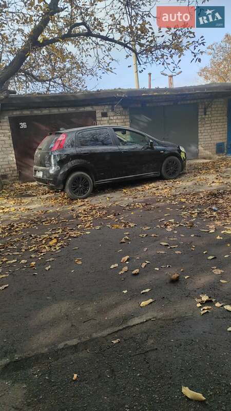 Хетчбек Fiat Grande Punto 2006 в Кривому Розі фото 30 Хетчбек Fiat Grande Punto 2006 в Кривому Розі