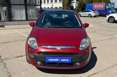 Хэтчбек Fiat Grande Punto 2011 в 