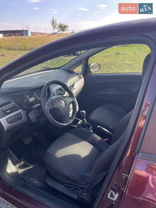 Хэтчбек Fiat Grande Punto 2012 в Киеве