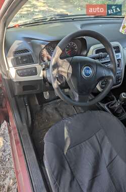 Хэтчбек Fiat Grande Punto 2006 в 