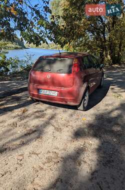 Хэтчбек Fiat Grande Punto 2006 в 