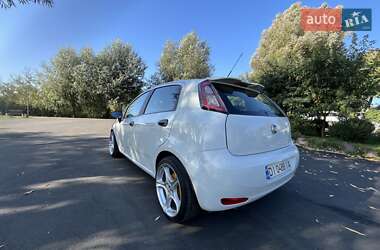 Хетчбек Fiat Grande Punto 2012 в 