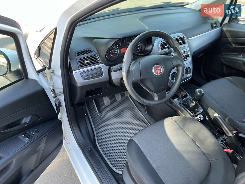 Хэтчбек Fiat Grande Punto 2012 в Белой Церкви