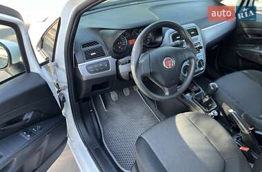 Хетчбек Fiat Grande Punto 2012 в 
