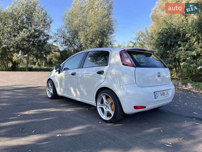 Хэтчбек Fiat Grande Punto 2012 в Белой Церкви