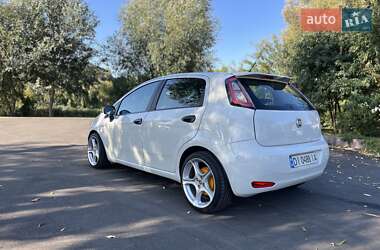 Хетчбек Fiat Grande Punto 2012 в 