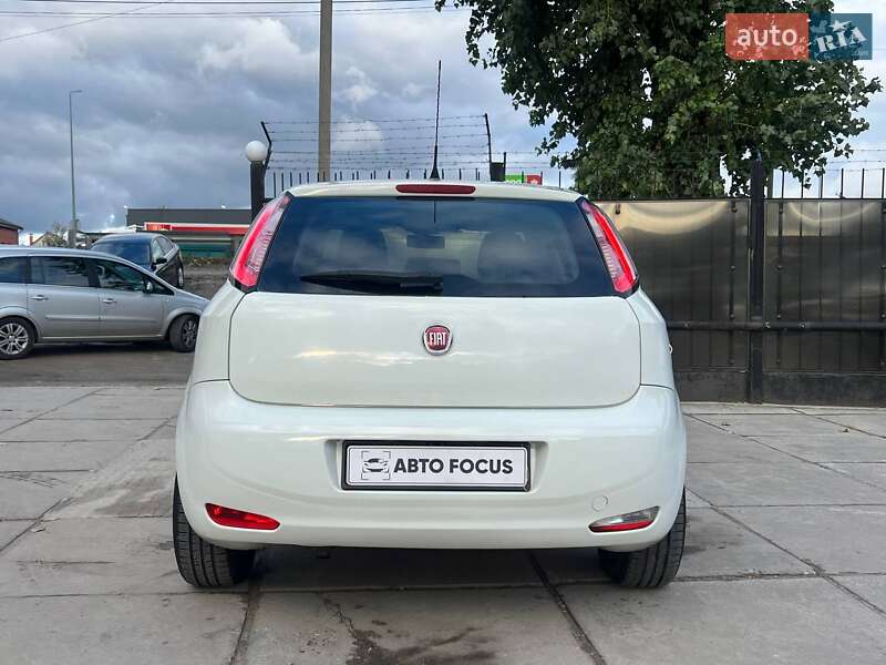 Хэтчбек Fiat Grande Punto 2012 в Киеве