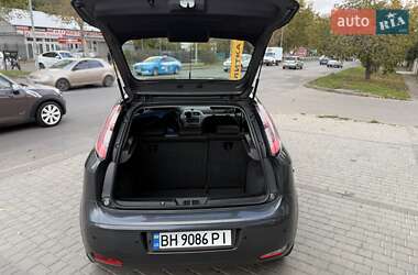 Хетчбек Fiat Grande Punto 2013 в  фото 24 Хетчбек Fiat Grande Punto 2013 в