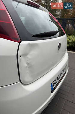 Хетчбек Fiat Grande Punto 2008 в  фото 10 Хетчбек Fiat Grande Punto 2008 в