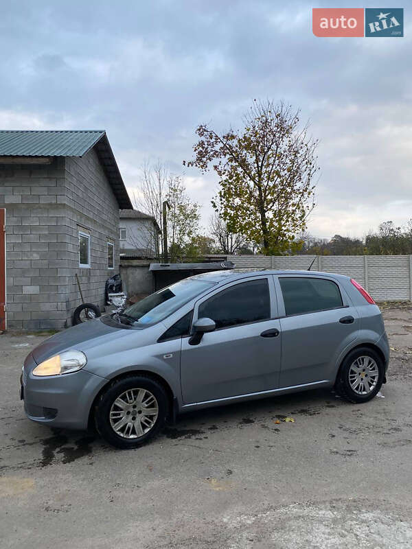 Хэтчбек Fiat Grande Punto 2010 в Березному фото 9 Хэтчбек Fiat Grande Punto 2010 в Березному