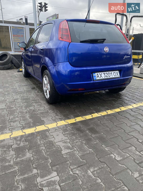 Хэтчбек Fiat Grande Punto 2009 в Киеве