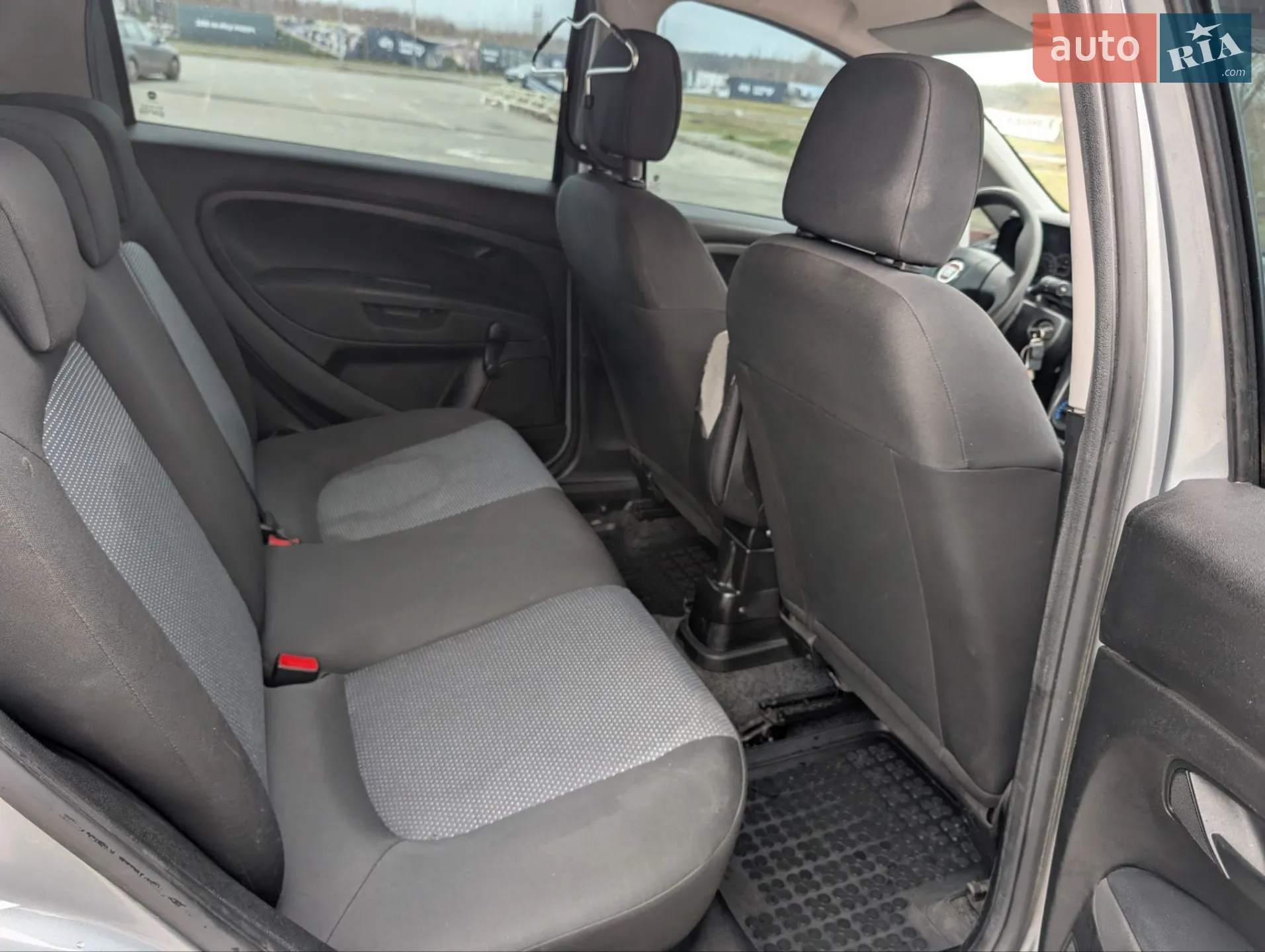 2011 Fiat Punto - мініатюра 6