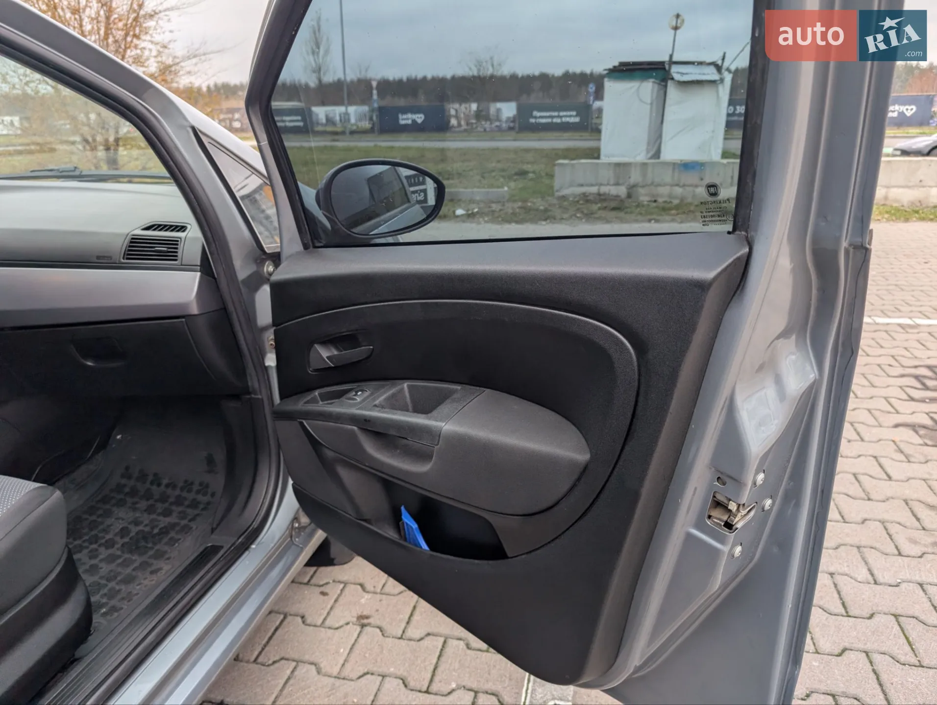 2011 Fiat Punto - мініатюра 4