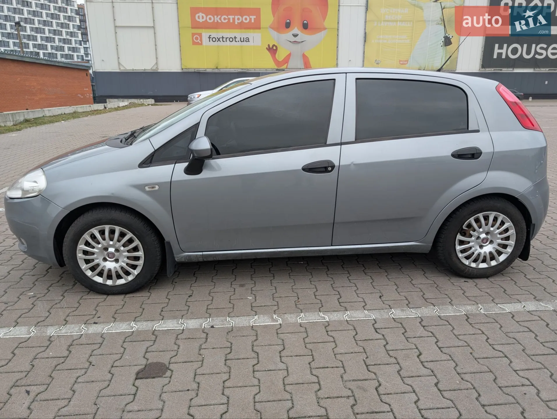 2011 Fiat Punto - мініатюра 2