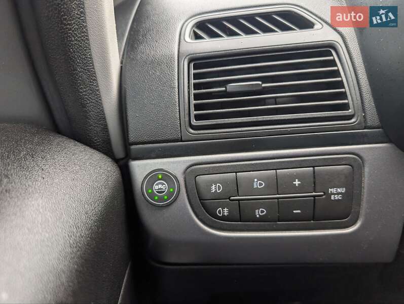 Хетчбек Fiat Grande Punto 2011 в Києві