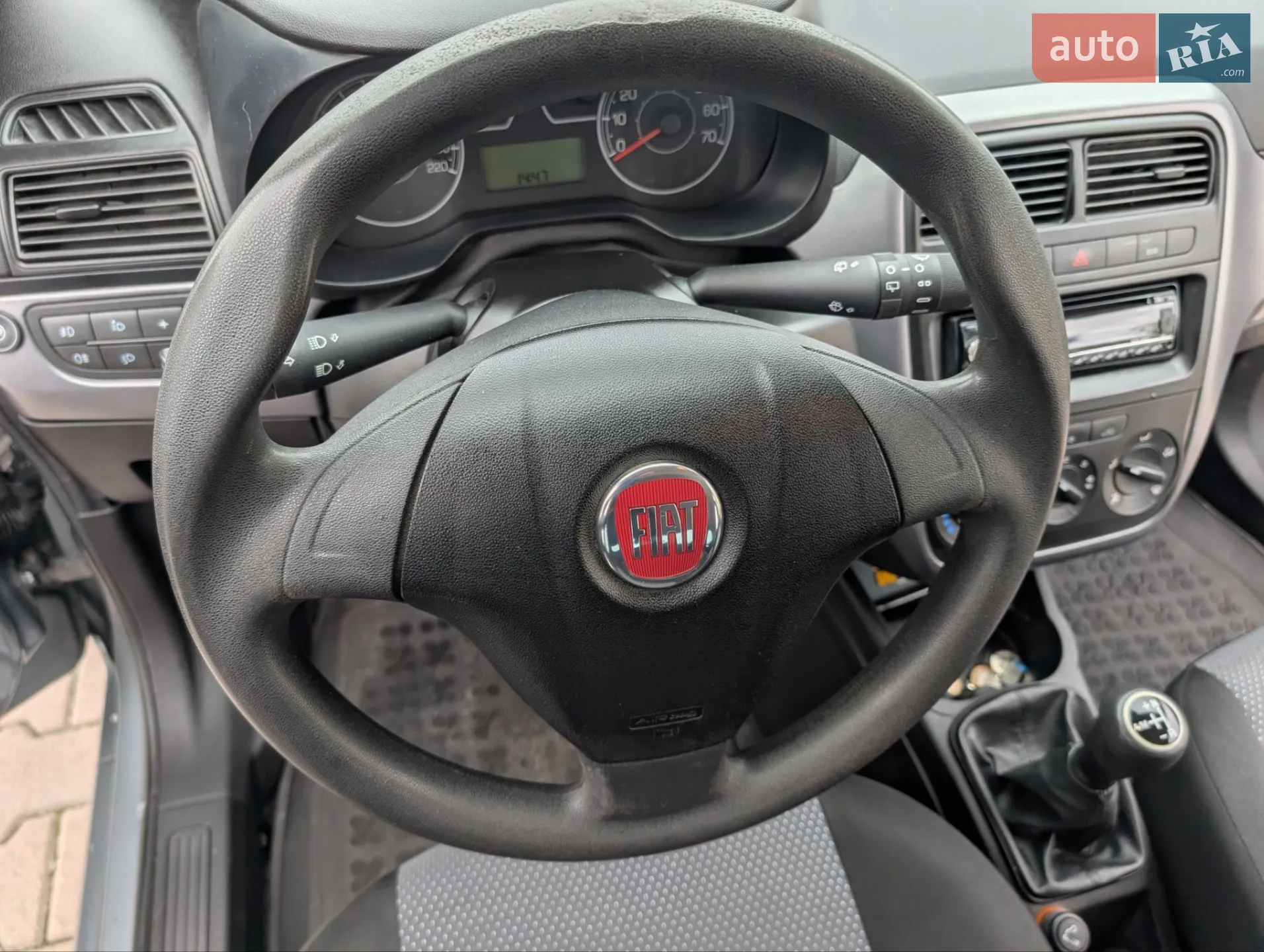 2011 Fiat Punto - мініатюра 11