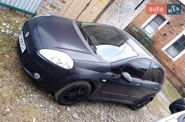 Хетчбек Fiat Grande Punto 2011 в Калуші