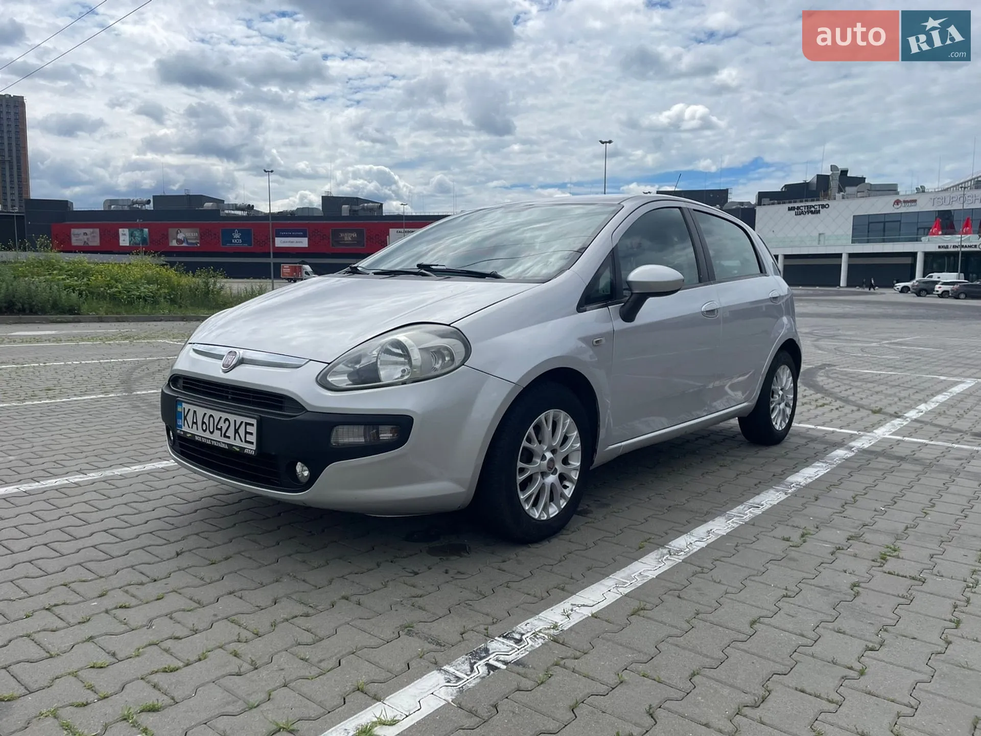 2011 Fiat Punto - мініатюра 2