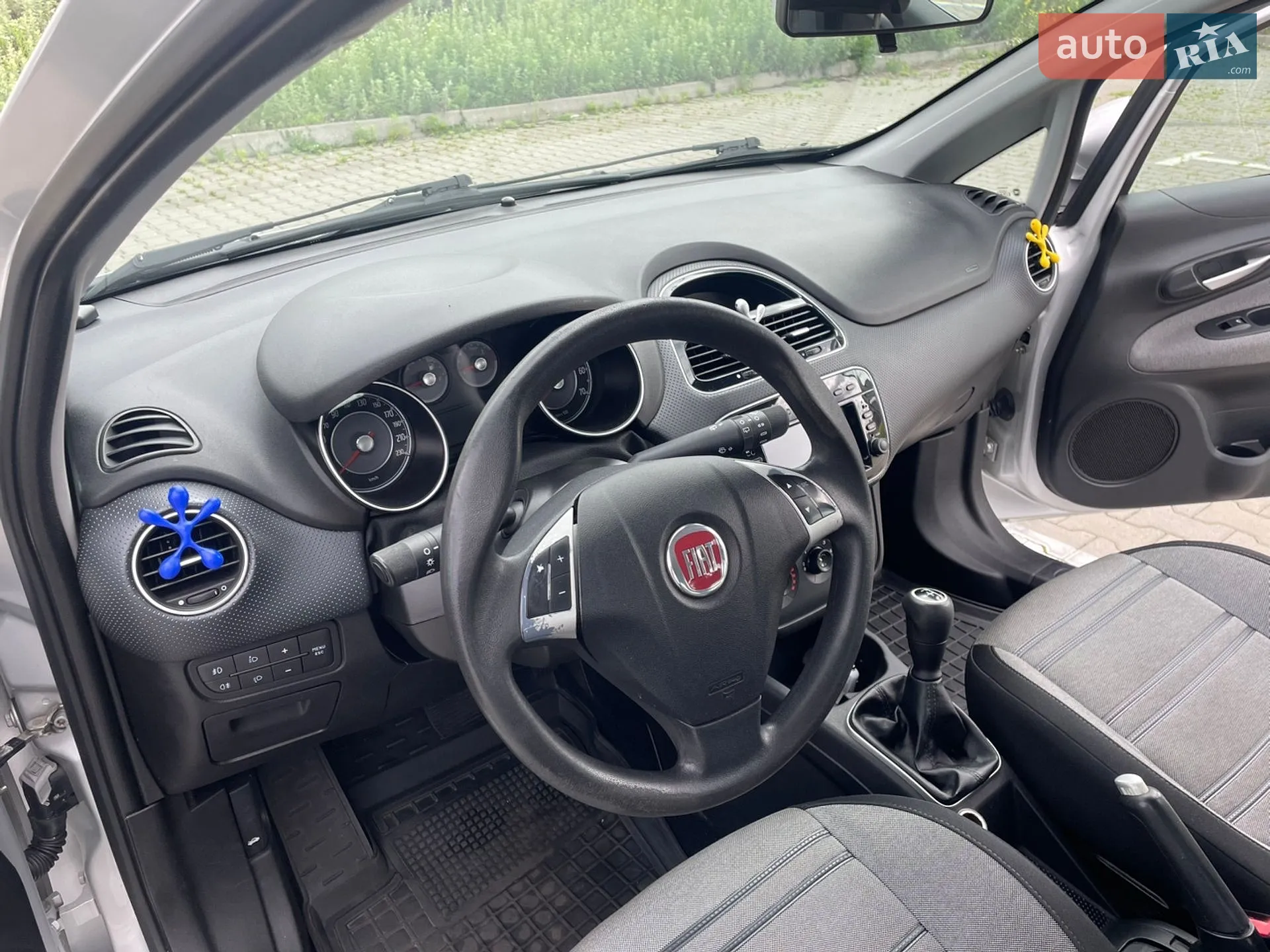 2011 Fiat Punto - мініатюра 16