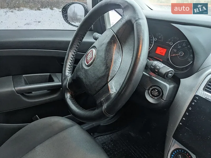 Fiat Grande Punto 2012 VIN ZFA19900000915237 фото оголошення 2 з 34