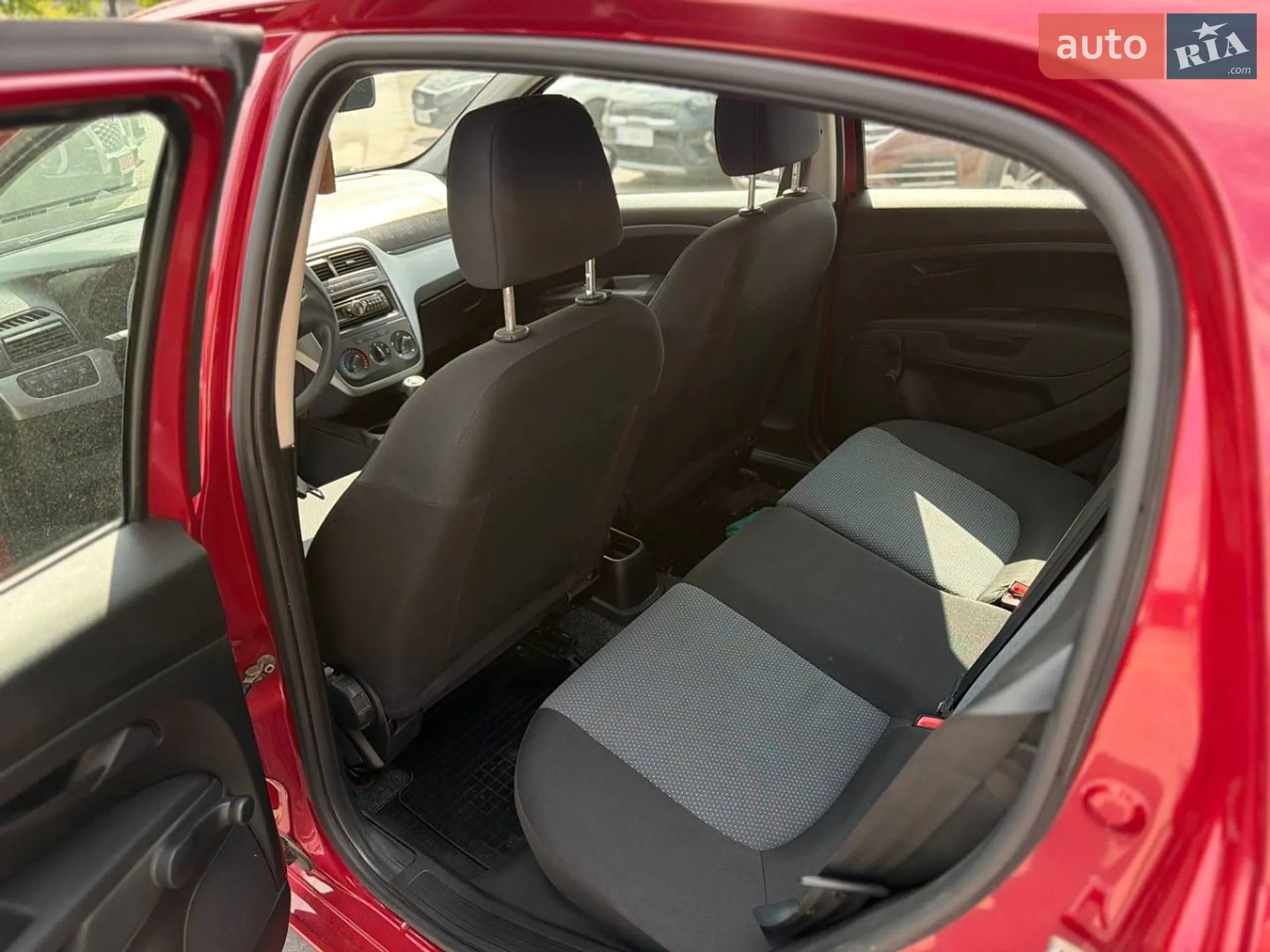2010 Fiat Punto - мініатюра 8