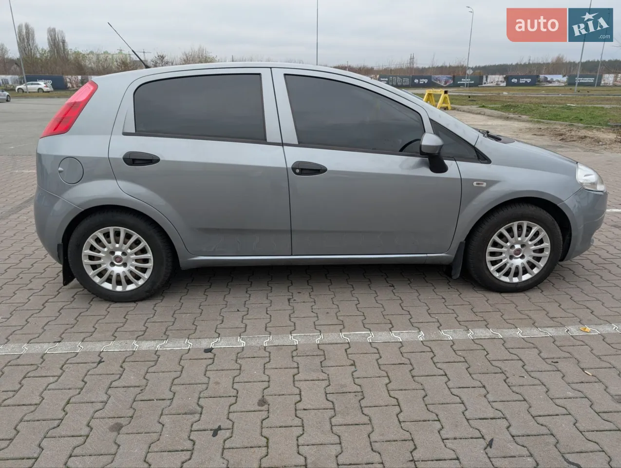 2011 Fiat Punto - мініатюра 27