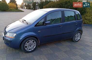 Минивэн Fiat Idea 2004 в 