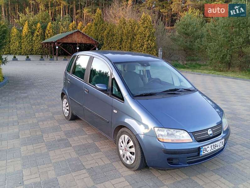 Минивэн Fiat Idea 2004 в 