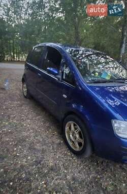 Минивэн Fiat Idea 2007 в 