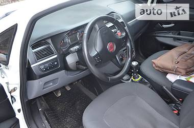Седан Fiat Linea 2012 в 