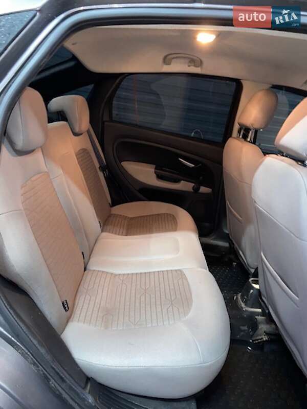 Седан Fiat Linea 2013 в Сумах фото 3 Седан Fiat Linea 2013 в Сумах