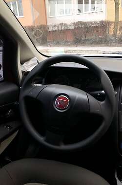 Седан Fiat Linea 2010 в Тернополе