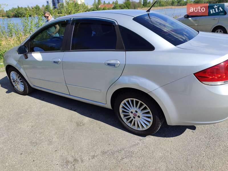Седан Fiat Linea 2008 в Киеве