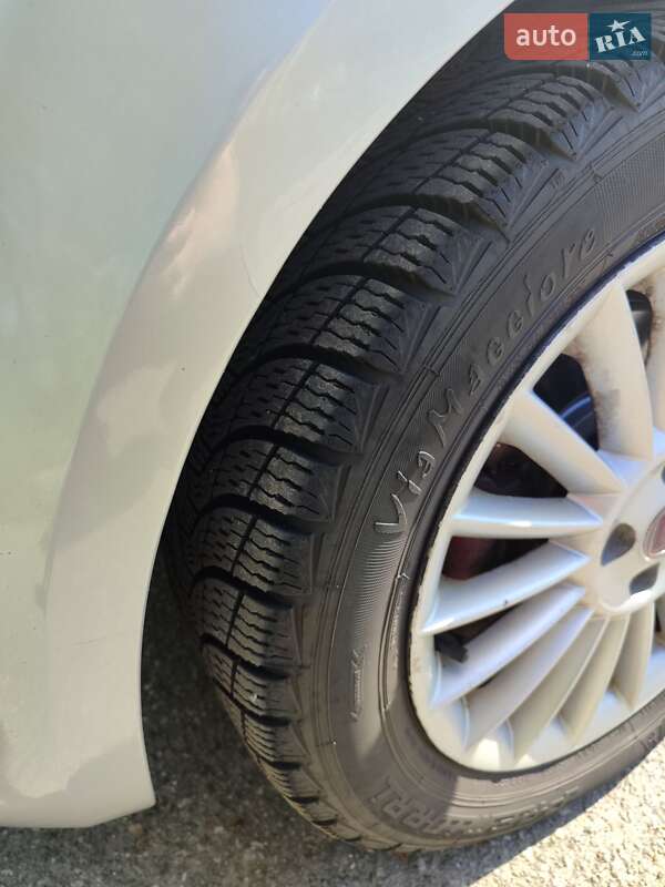 Седан Fiat Linea 2008 в Киеве