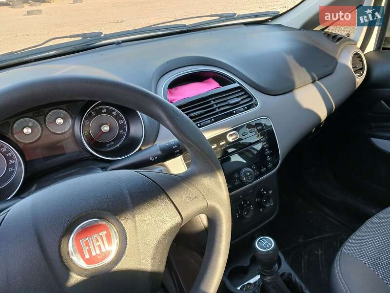 Седан Fiat Linea 2013 в Дніпрі