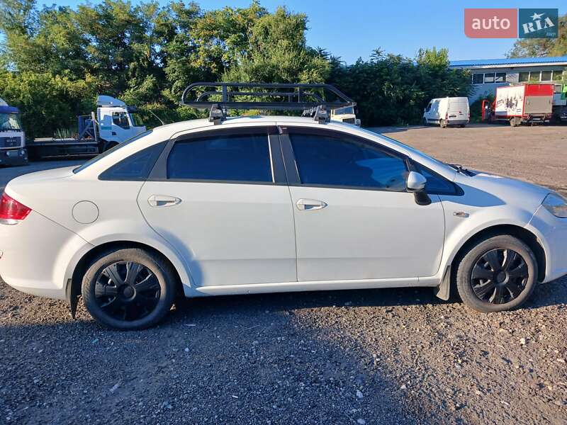 Седан Fiat Linea 2013 в Дніпрі