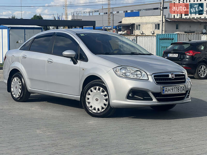 Седан Fiat Linea 2013 в Львове