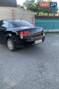 Седан Fiat Linea 2010 в 