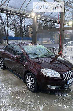 Седан Fiat Linea 2012 в 